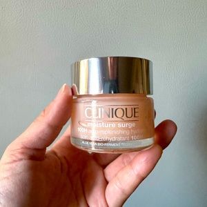 *NEW* Clinique Set